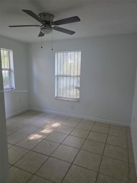 For Rent: $3,000 (3 beds, 2 baths, 1400 Square Feet)