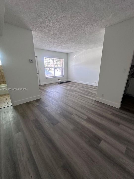 En Renta: $1,950 (2 camas, 2 baños, 760 Pies cuadrados)