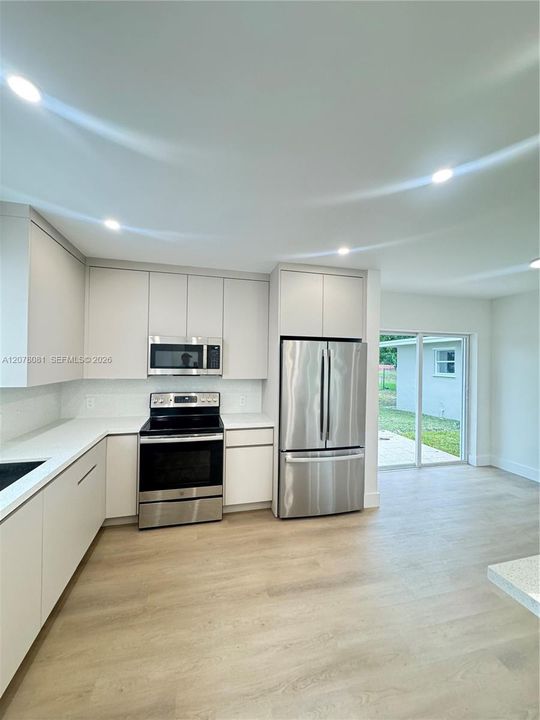 For Sale: $749,900 (4 beds, 2 baths, 1991 Square Feet)