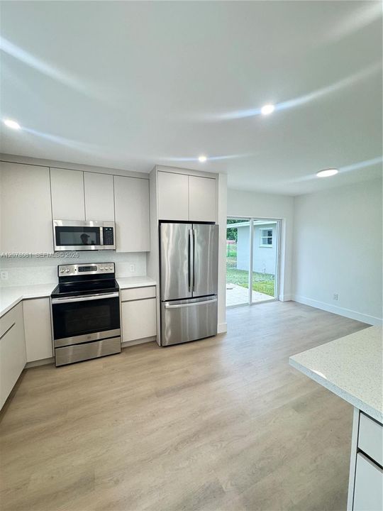 For Sale: $749,900 (4 beds, 2 baths, 1991 Square Feet)