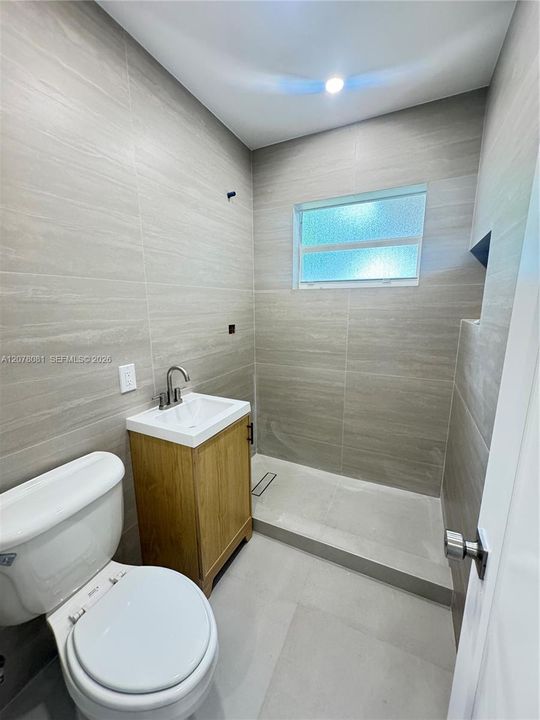 For Sale: $749,900 (4 beds, 2 baths, 1991 Square Feet)