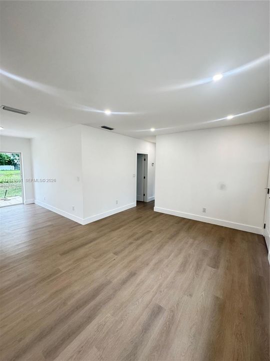 For Sale: $749,900 (4 beds, 2 baths, 1991 Square Feet)