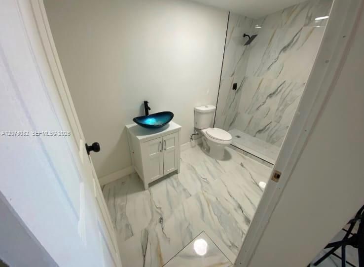 For Rent: $3,500 (3 beds, 1 baths, 1175 Square Feet)