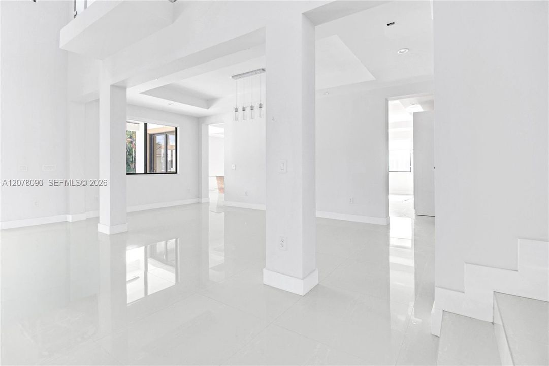 For Sale: $3,400,000 (7 beds, 5 baths, 1107 Square Feet)