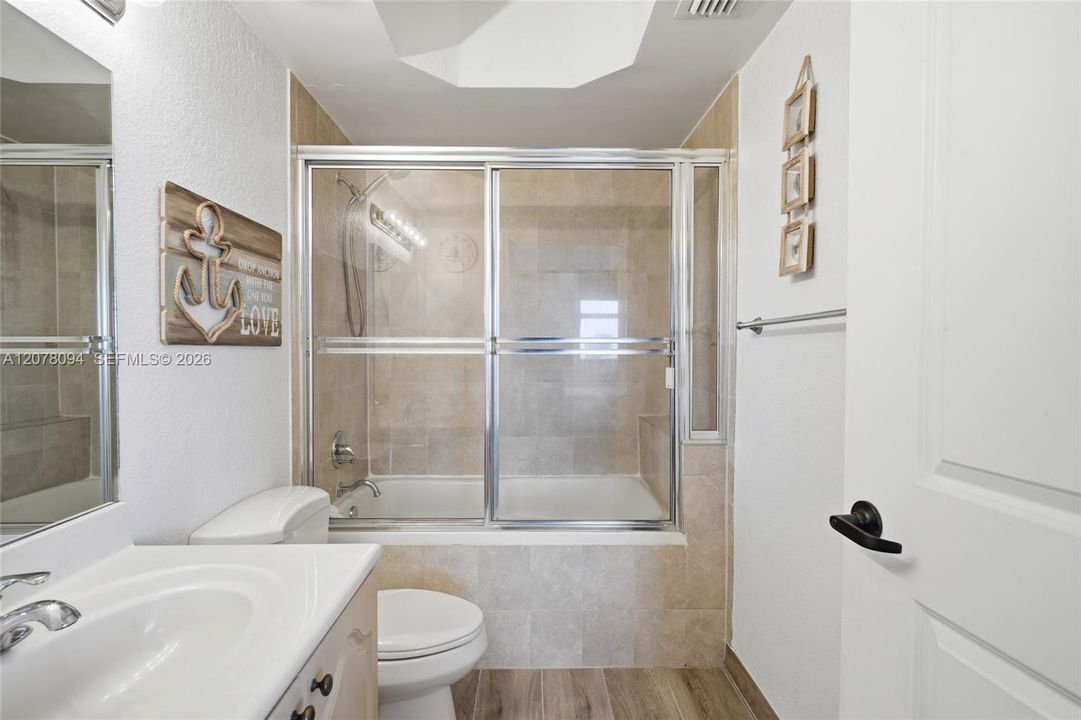 En Venta: $495,000 (2 camas, 2 baños, 1203 Pies cuadrados)