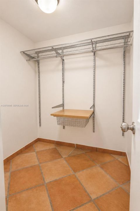 For Rent: $2,100 (1 beds, 1 baths, 500 Square Feet)