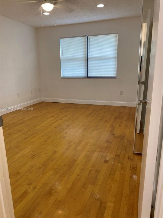 For Rent: $2,700 (2 beds, 2 baths, 1224 Square Feet)