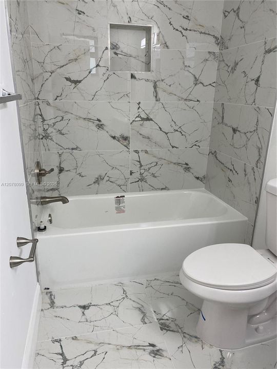For Rent: $2,700 (2 beds, 2 baths, 1224 Square Feet)