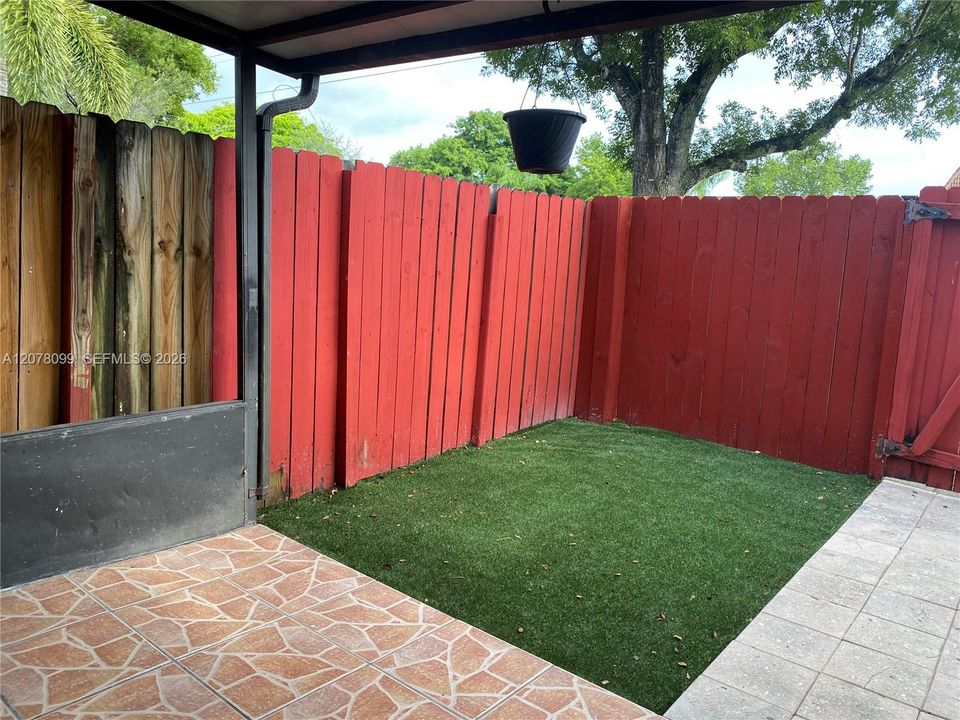 For Rent: $2,700 (2 beds, 2 baths, 1224 Square Feet)