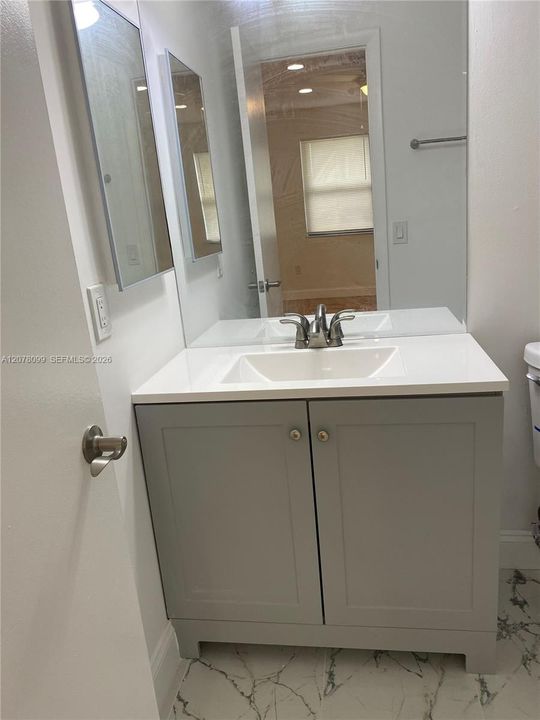 For Rent: $2,700 (2 beds, 2 baths, 1224 Square Feet)