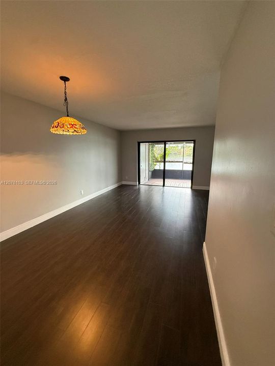For Rent: $2,900 (4 beds, 2 baths, 1223 Square Feet)