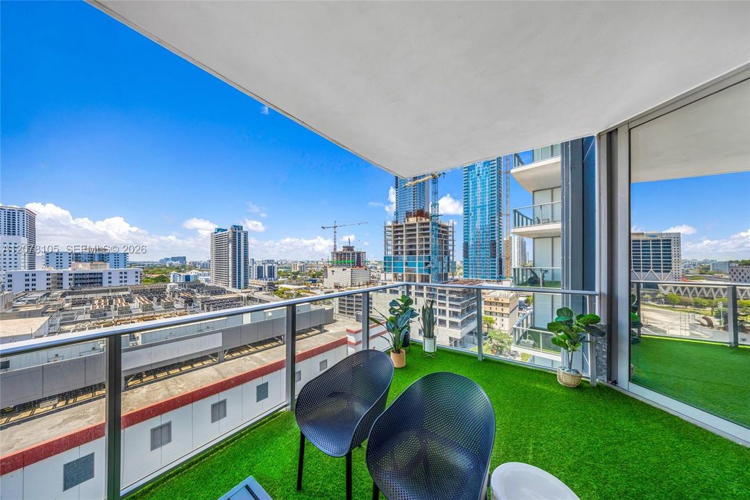 For Rent: $7,500 (2 beds, 3 baths, 1498 Square Feet)