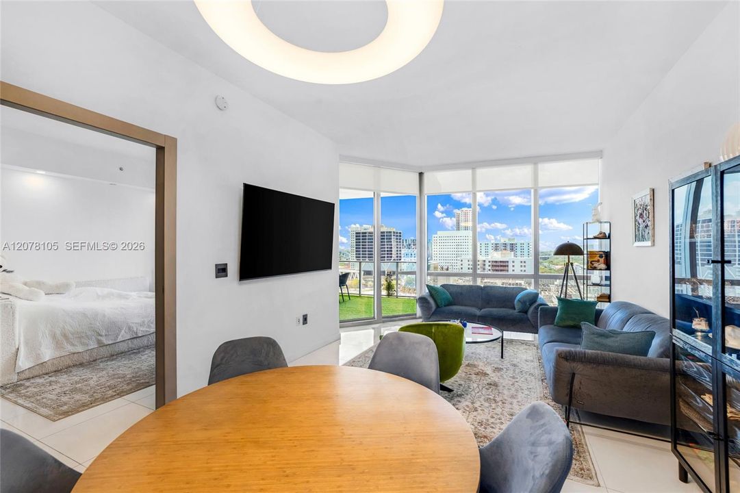 For Rent: $7,500 (2 beds, 3 baths, 1498 Square Feet)