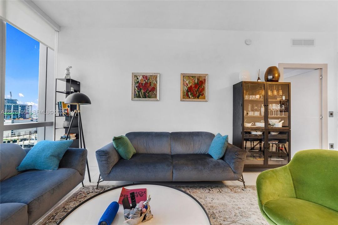 For Rent: $7,500 (2 beds, 3 baths, 1498 Square Feet)