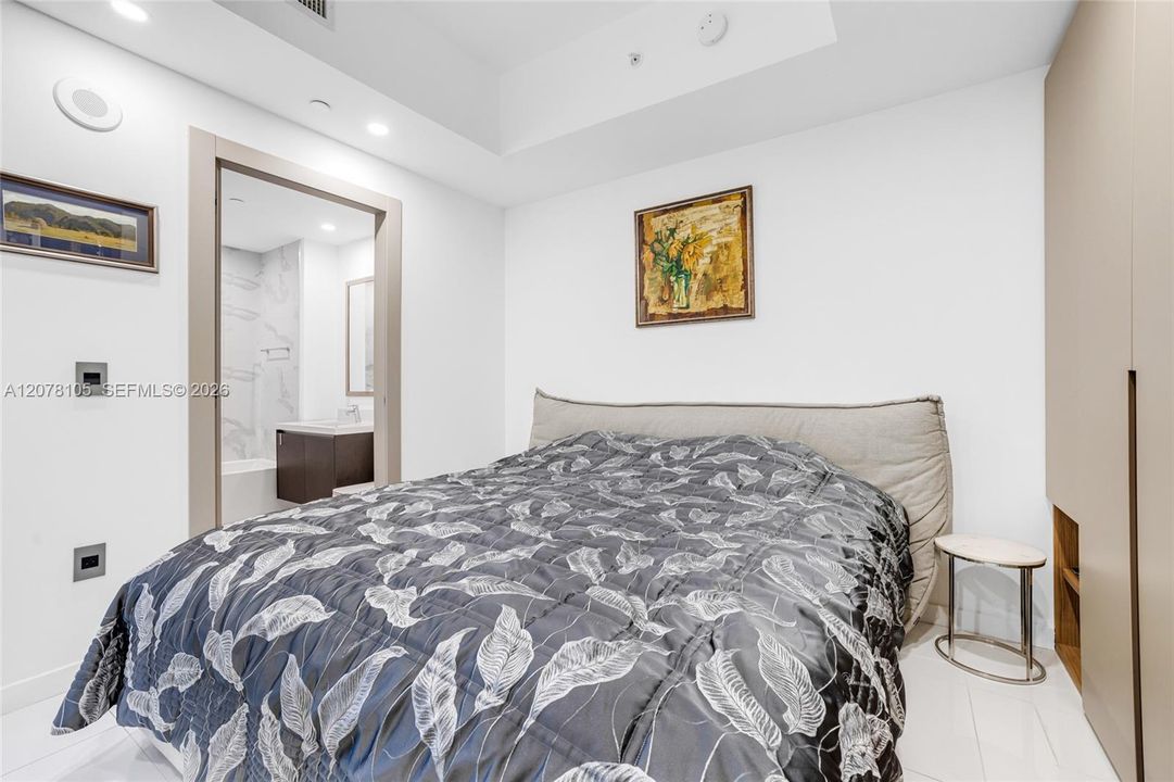 For Rent: $7,500 (2 beds, 3 baths, 1498 Square Feet)