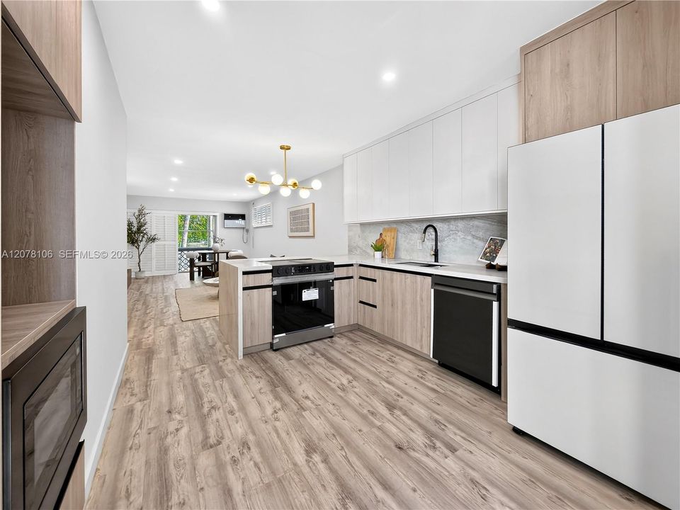 На продажу: $435,000 (2 спален, 2 ванн, 0 Квадратных фут)
