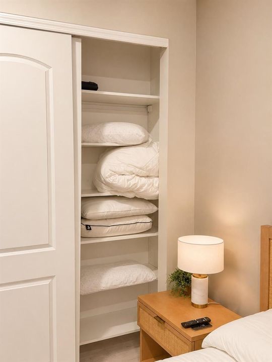 28-spare_bedroom_closet_2