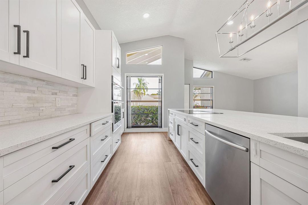 11-web-or-mls-21356-summertrace-cir