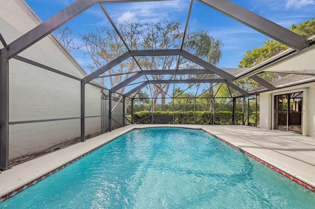35-web-or-mls-21356-summertrace-cir