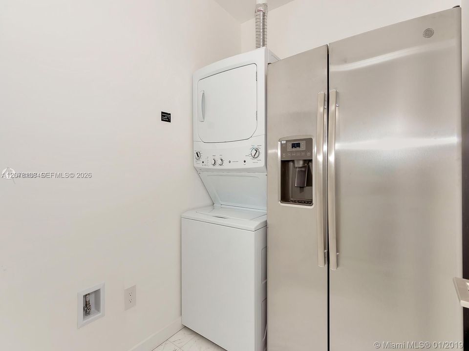 For Rent: $15,000 (3 beds, 3 baths, 3294 Square Feet)