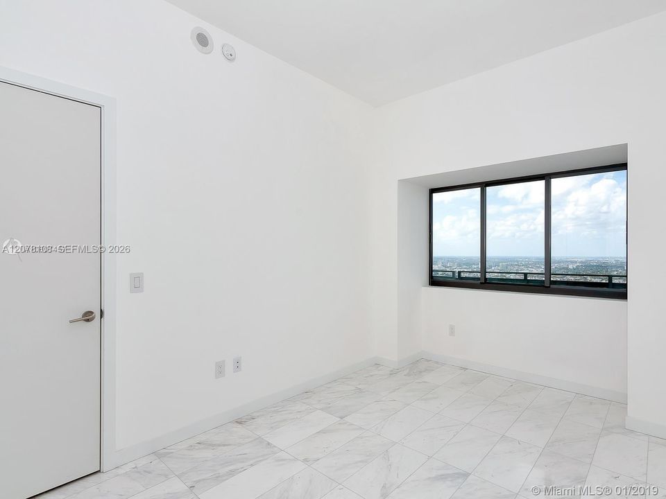 For Rent: $15,000 (3 beds, 3 baths, 3294 Square Feet)