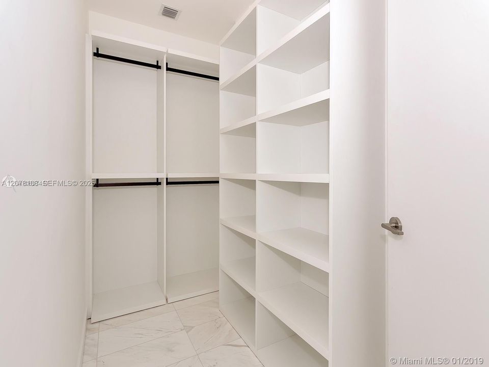 For Rent: $15,000 (3 beds, 3 baths, 3294 Square Feet)