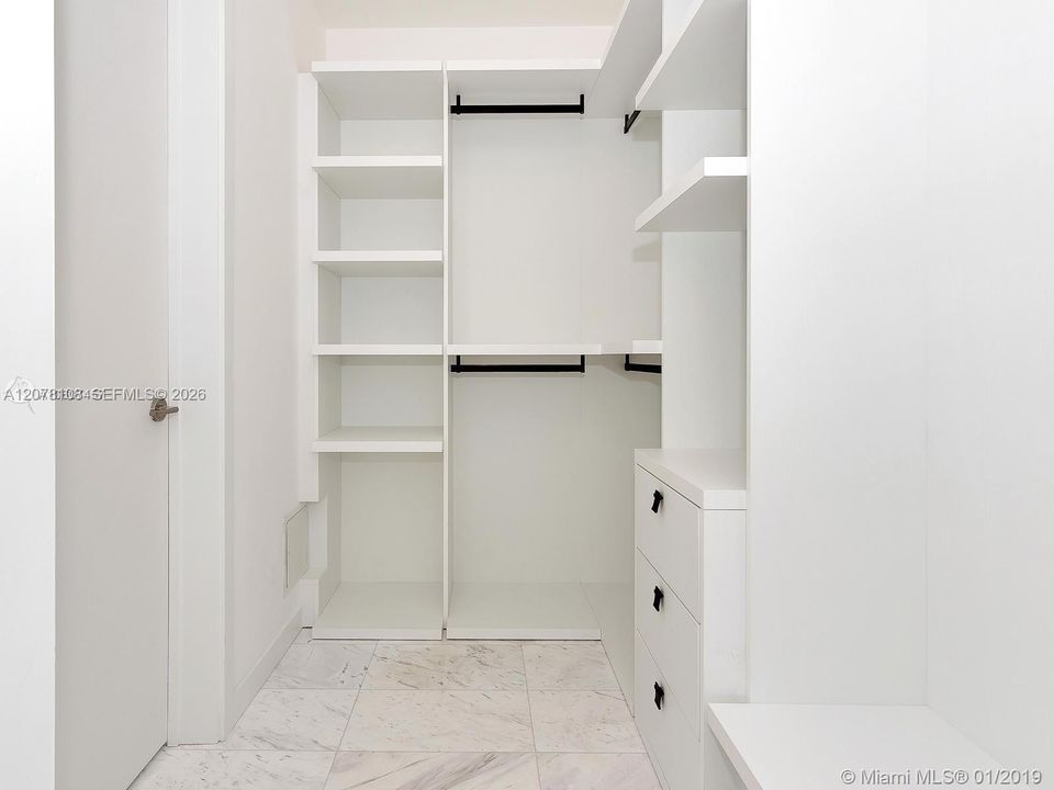 For Rent: $15,000 (3 beds, 3 baths, 3294 Square Feet)