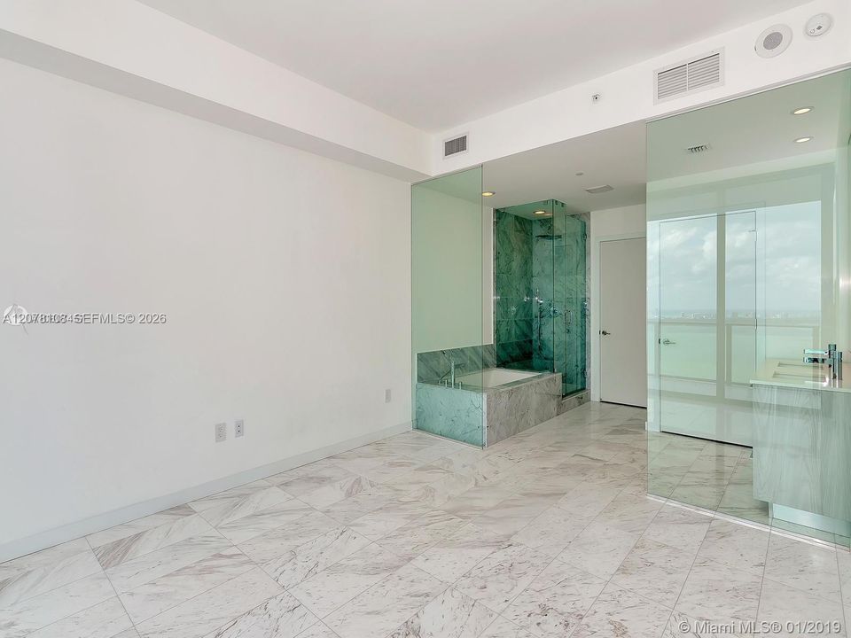 For Rent: $15,000 (3 beds, 3 baths, 3294 Square Feet)