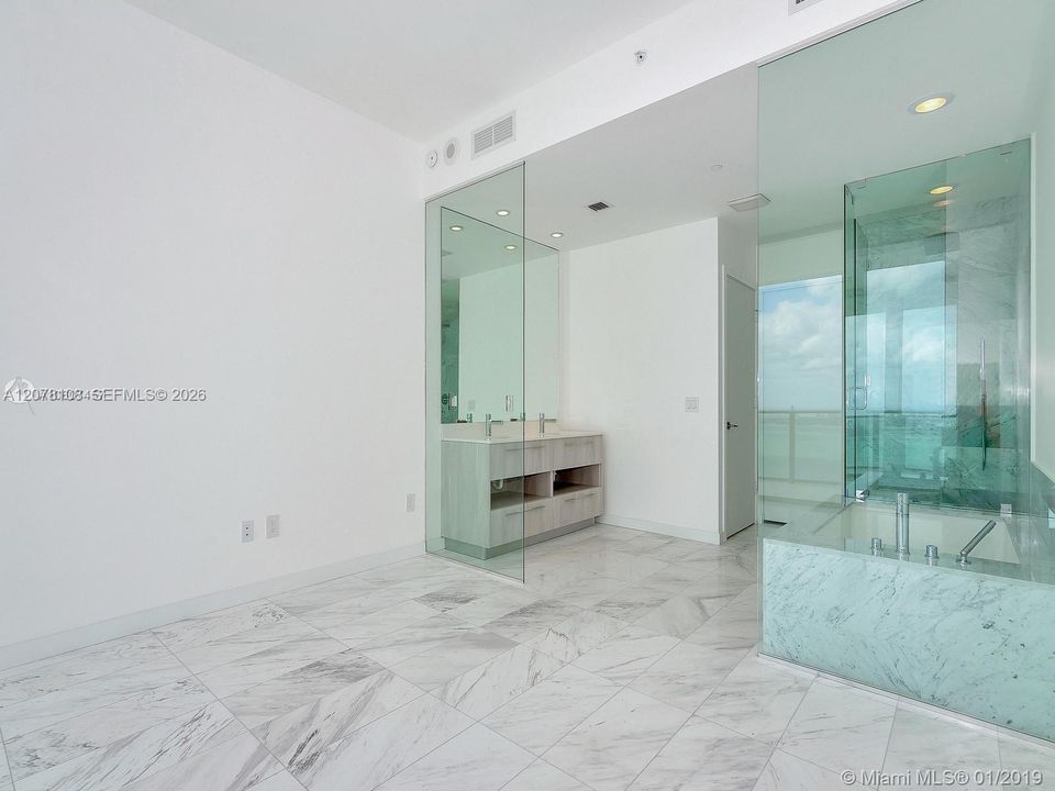 For Rent: $15,000 (3 beds, 3 baths, 3294 Square Feet)