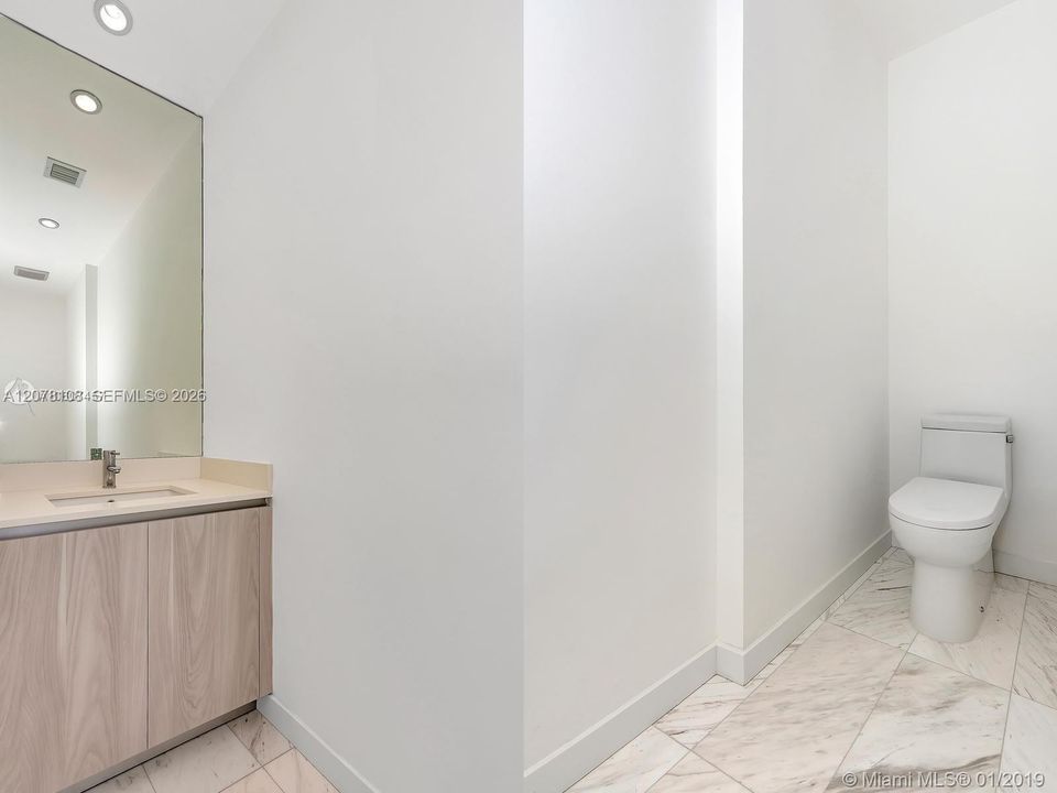 For Rent: $15,000 (3 beds, 3 baths, 3294 Square Feet)