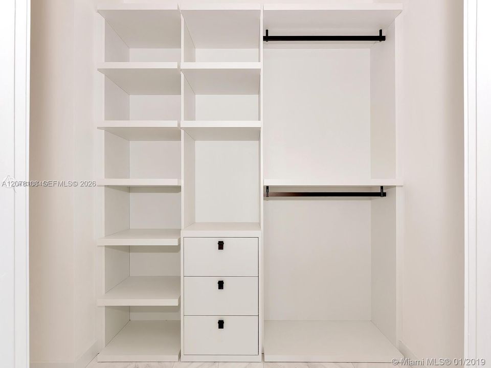 For Rent: $15,000 (3 beds, 3 baths, 3294 Square Feet)