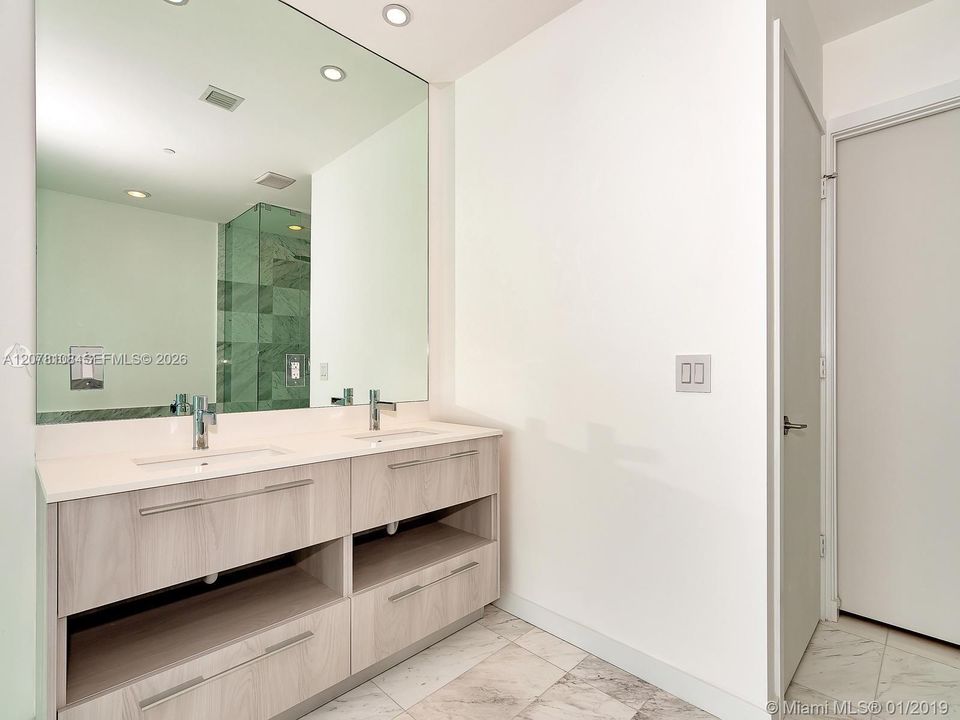 For Rent: $15,000 (3 beds, 3 baths, 3294 Square Feet)