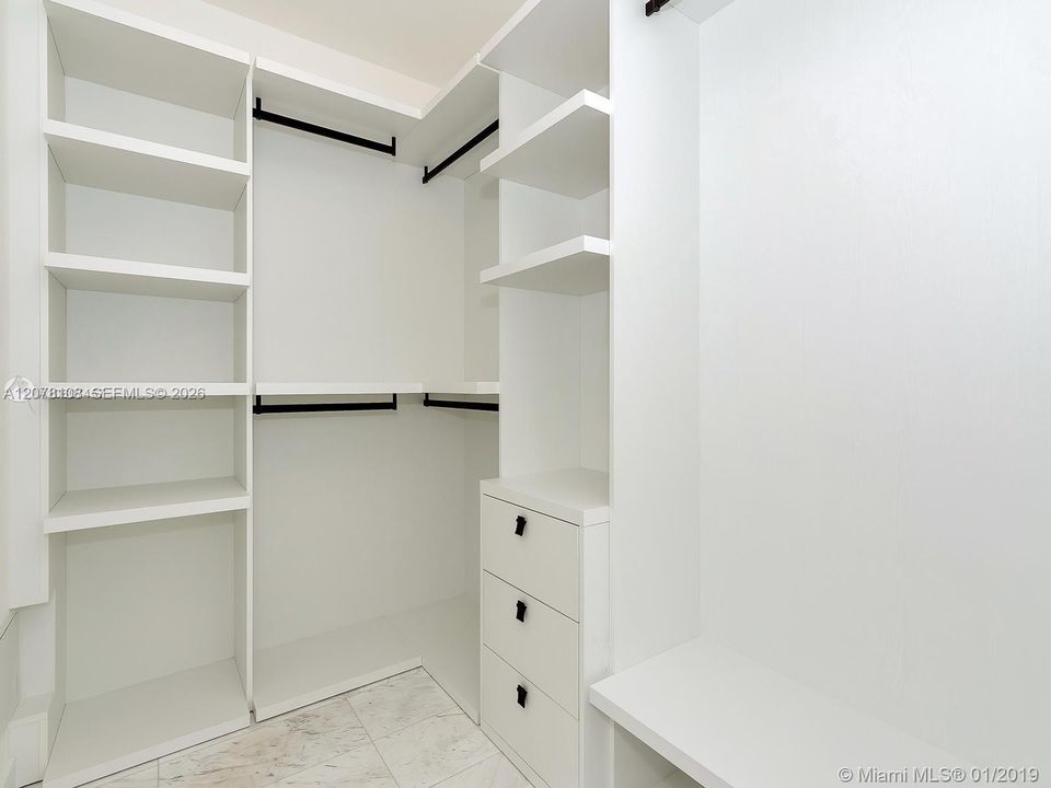 For Rent: $15,000 (3 beds, 3 baths, 3294 Square Feet)