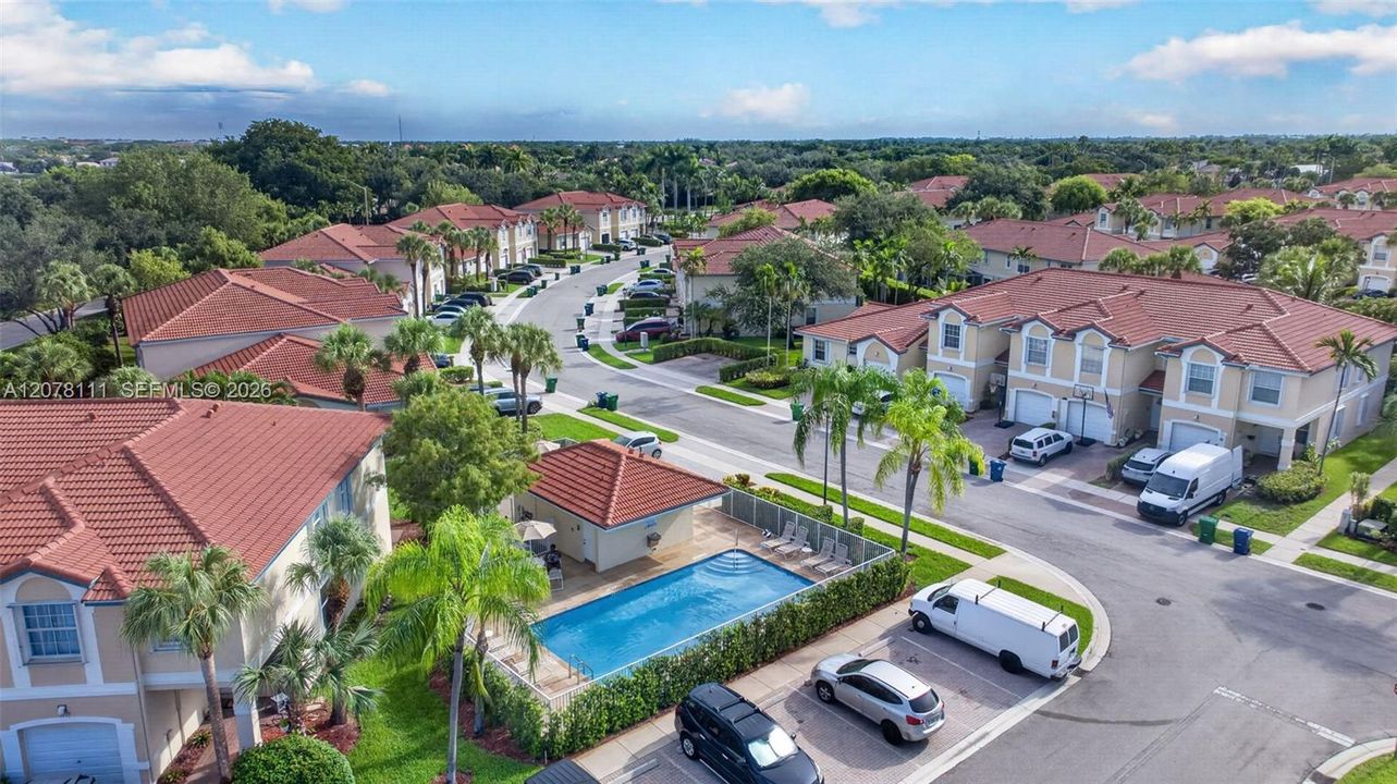 На продажу: $399,000 (3 спален, 2 ванн, 1174 Квадратных фут)