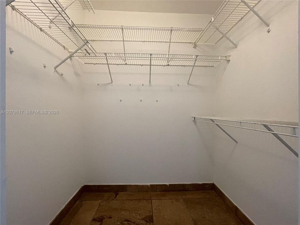 На продажу: $650,000 (2 спален, 2 ванн, 1140 Квадратных фут)