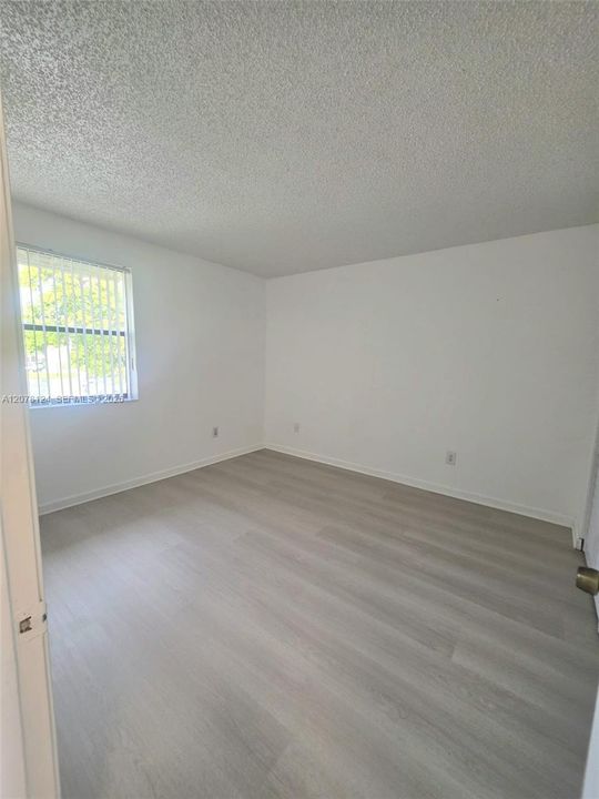 For Rent: $2,150 (2 beds, 2 baths, 985 Square Feet)