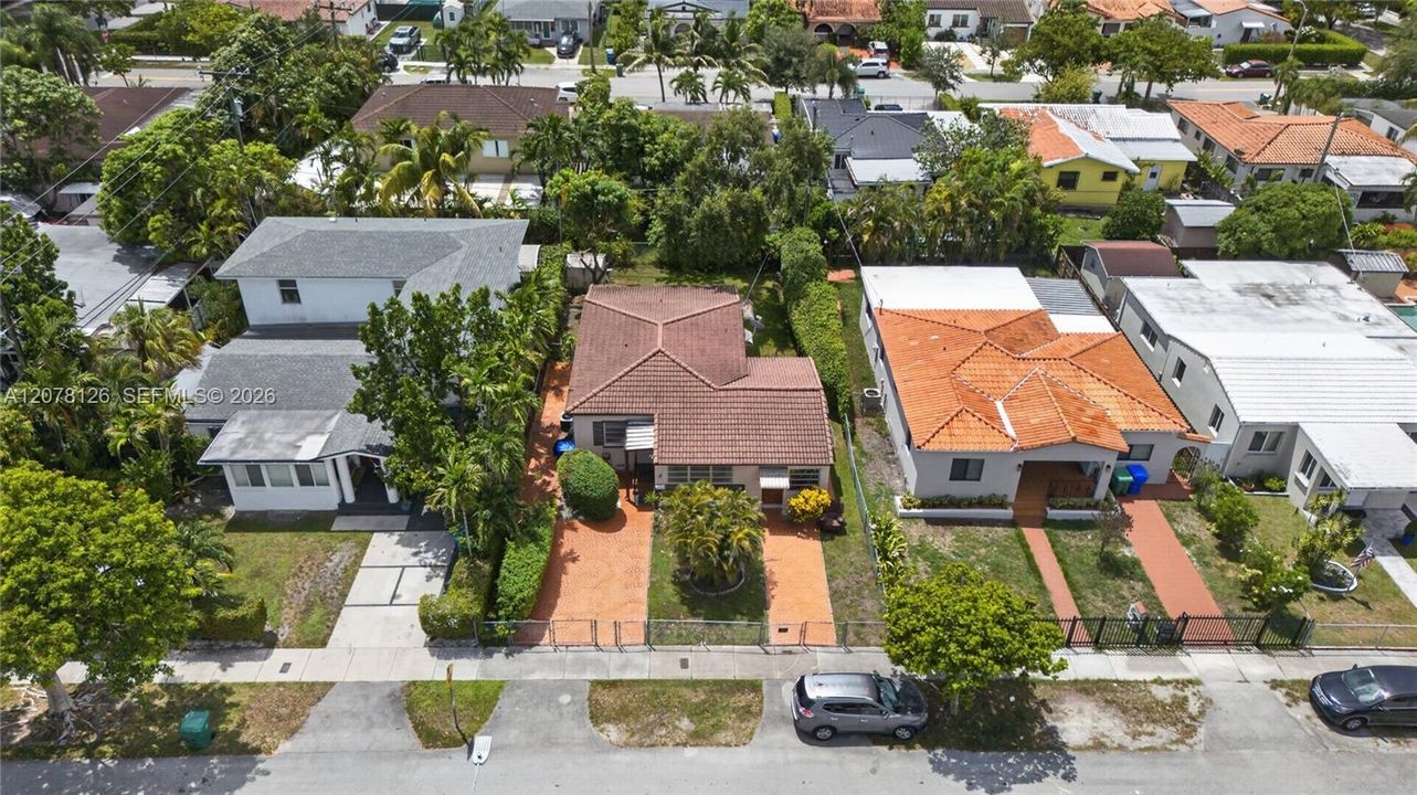 На продажу: $675,000 (3 спален, 2 ванн, 1416 Квадратных фут)