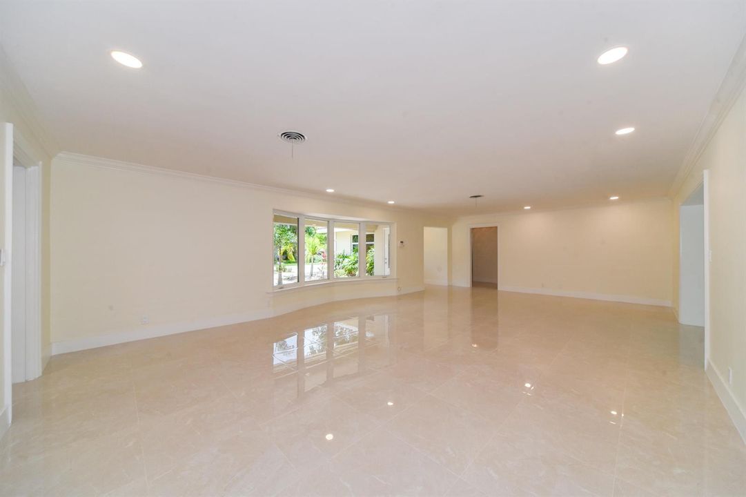 05 Living and Dining Room