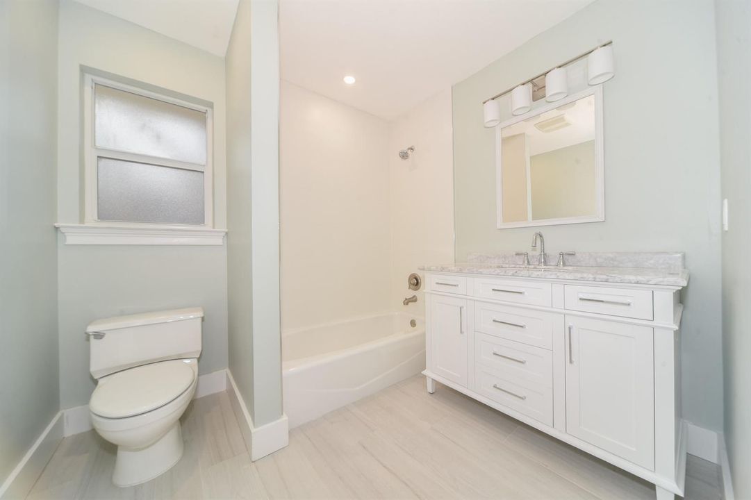 11 Second Bathroom
