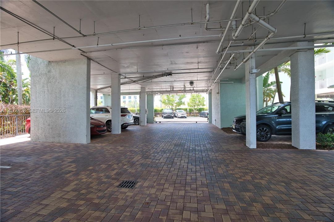 For Rent: $5,000 (3 beds, 2 baths, 1393 Square Feet)