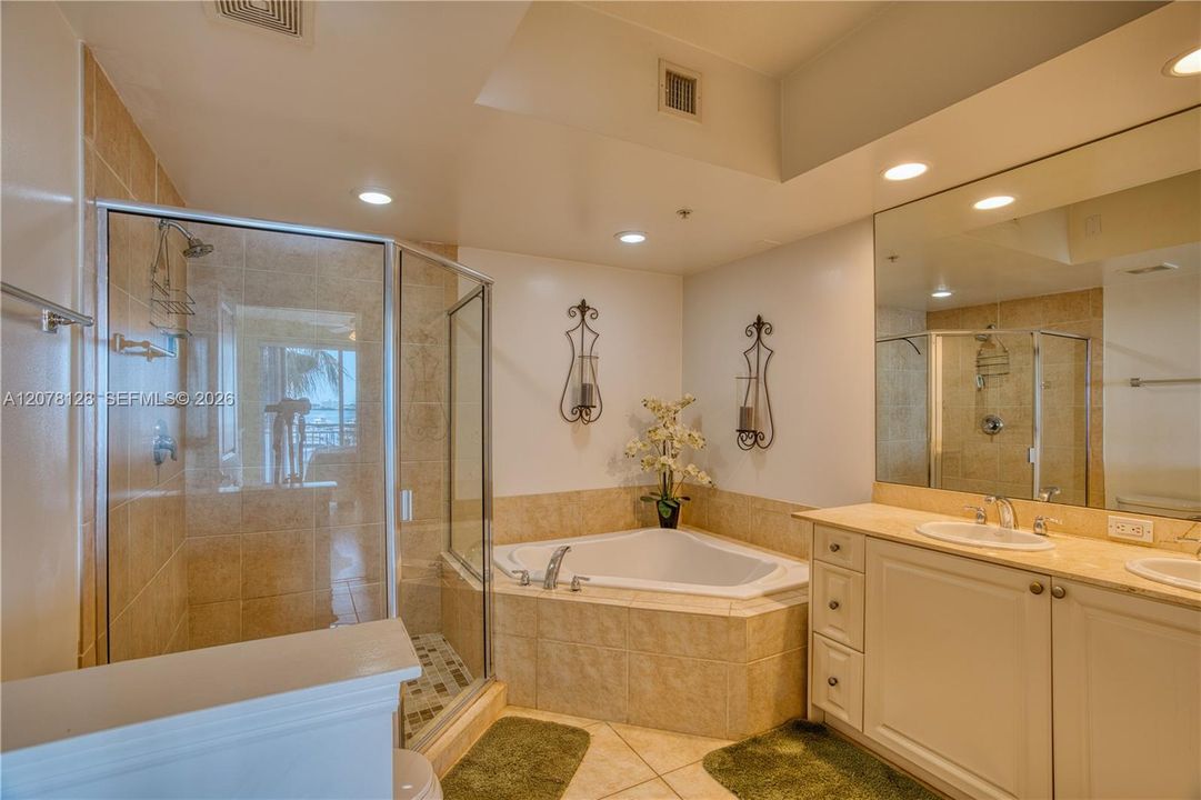 For Rent: $5,000 (3 beds, 2 baths, 1393 Square Feet)
