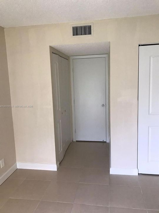 En Venta: $178,000 (2 camas, 1 baños, 832 Pies cuadrados)