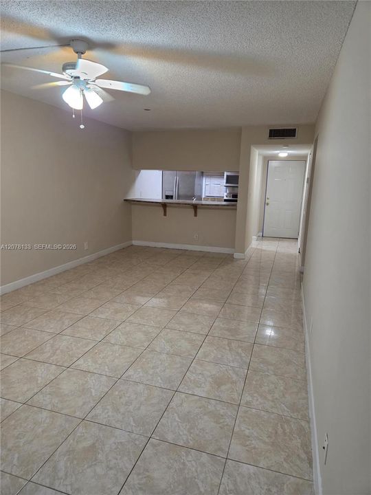 En Venta: $178,000 (2 camas, 1 baños, 832 Pies cuadrados)