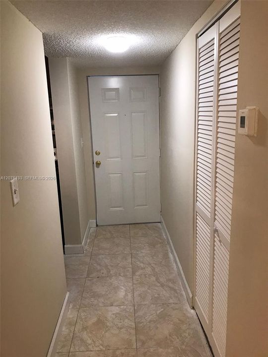 En Venta: $178,000 (2 camas, 1 baños, 832 Pies cuadrados)