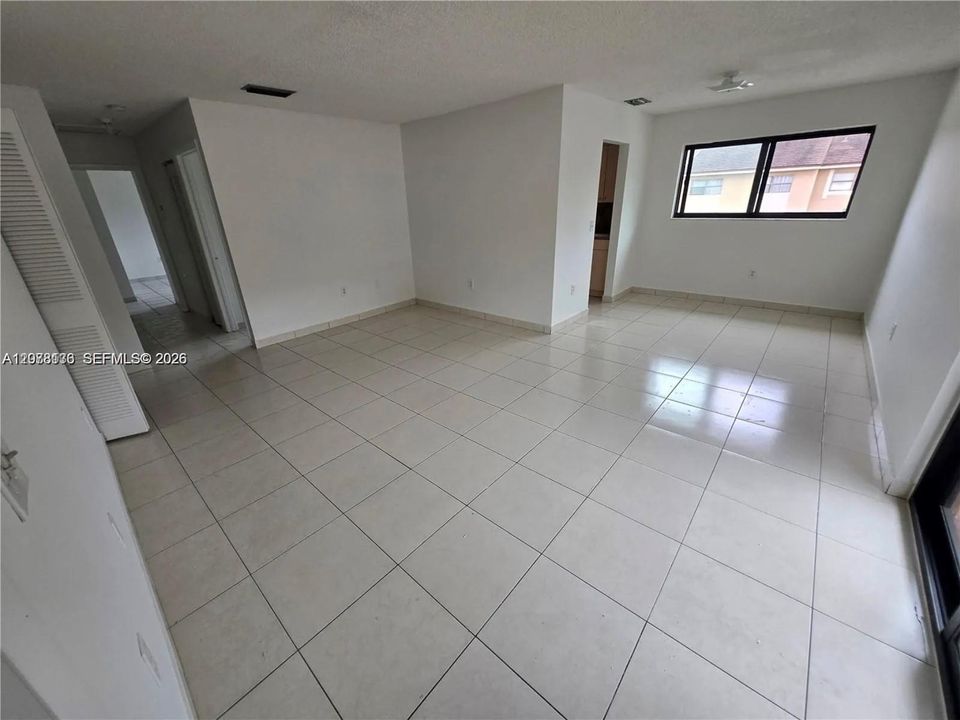 En Renta: $1,975 (2 camas, 2 baños, 862 Pies cuadrados)