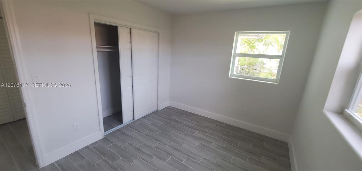 For Sale: $385,000 (0 beds, 0 baths, 1297 Square Feet)