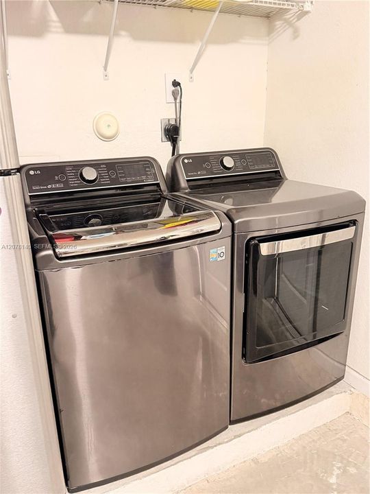 For Rent: $3,350 (4 beds, 2 baths, 1614 Square Feet)