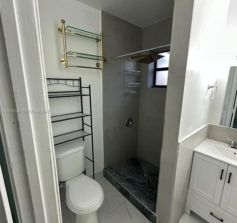 For Rent: $1,900 (2 beds, 1 baths, 1520 Square Feet)