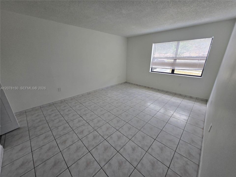 En Renta: $2,100 (2 camas, 2 baños, 950 Pies cuadrados)