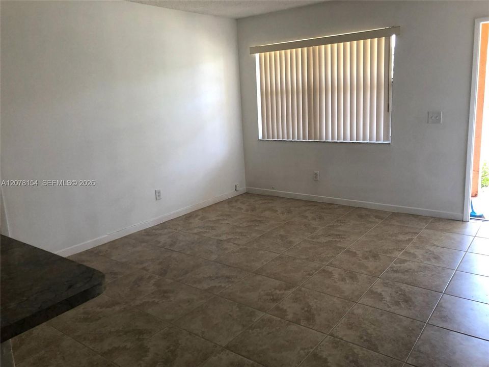 En Renta: $2,300 (2 camas, 2 baños, 932 Pies cuadrados)